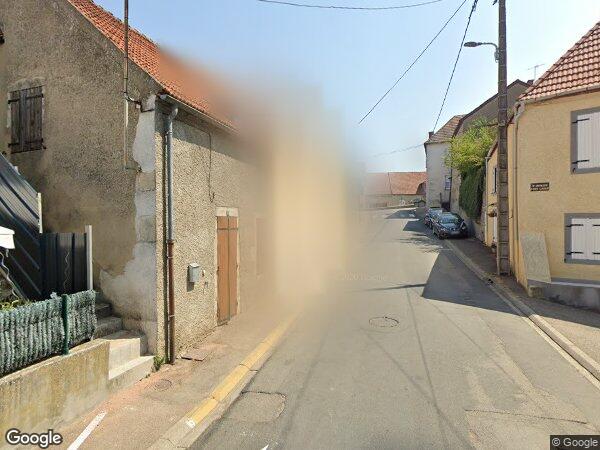 UNE MAISON D'HABITATION