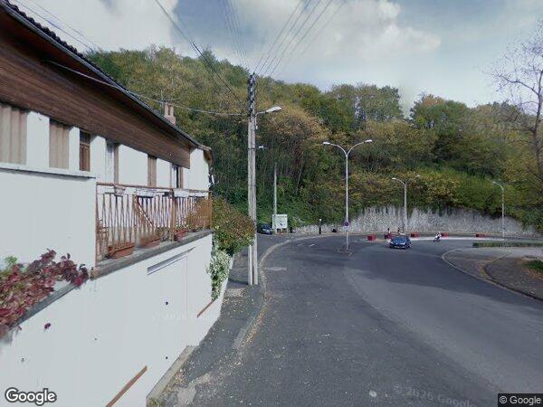 UNE MAISON D'HABITATION