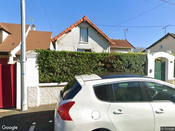 UNE MAISON D'HABITATION