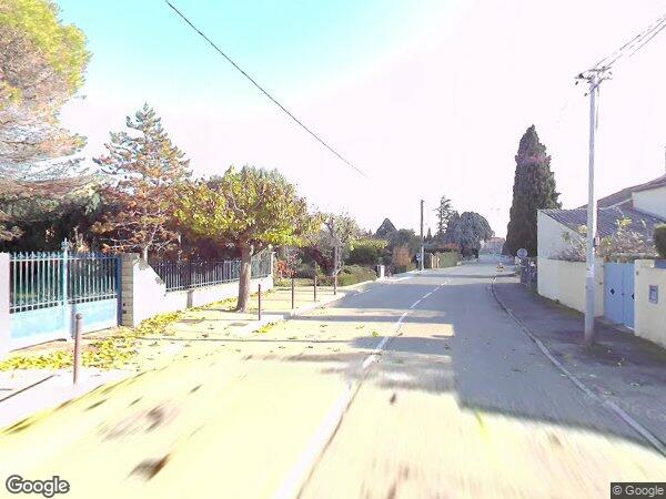 UNE MAISON D'HABITATION