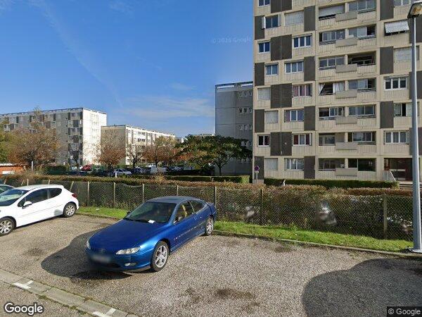 UN APPARTEMENT ET UNE CAVE