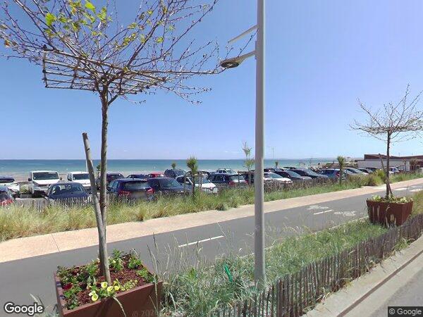 UNE MAISON D'HABITATION