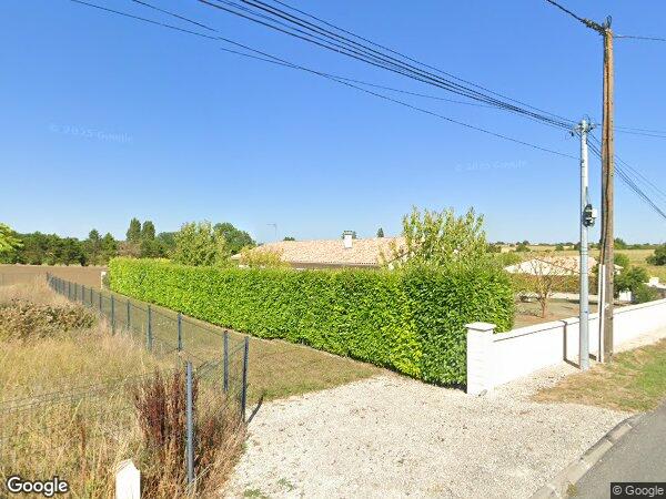 UNE MAISON D'HABITATION