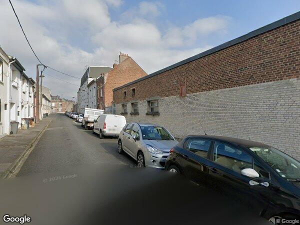 UNE PROPRIÉTÉ À USAGE DE BUREAUX ET D’ENTREPÔTS