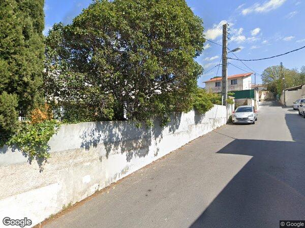 UN APPARTEMENT ET DEUX PARKINGS