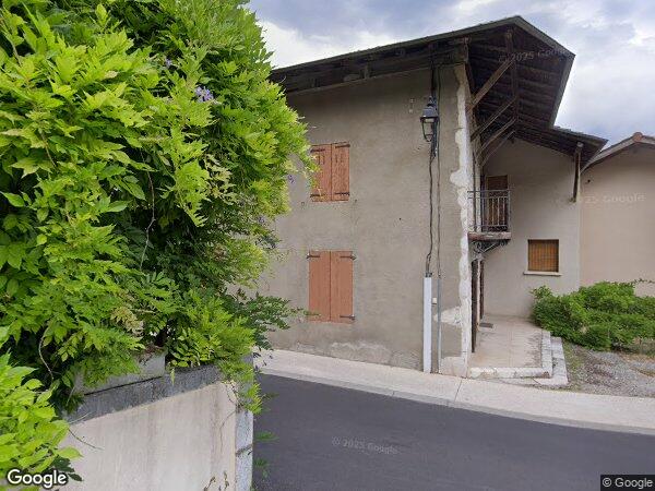 UN TERRAIN À BÂTIR