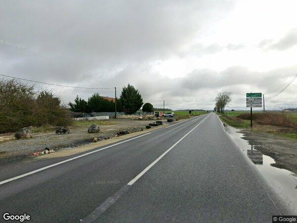 UN IMMEUBLE À USAGE MIXTE DE COMMERCE ET D'HABITATION