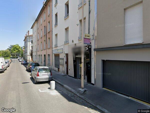 UN APPARTEMENT DE TYPE F3