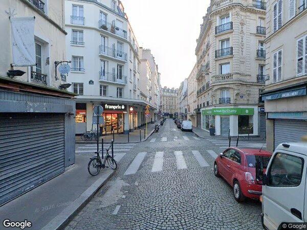 UN ENSEMBLE IMMOBILIER