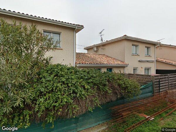 UN APPARTEMENT T2 AVEC BALCON