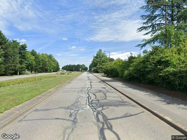 UN ENSEMBLE IMMOBILIER À USAGE INITIAL DE BUREAUX