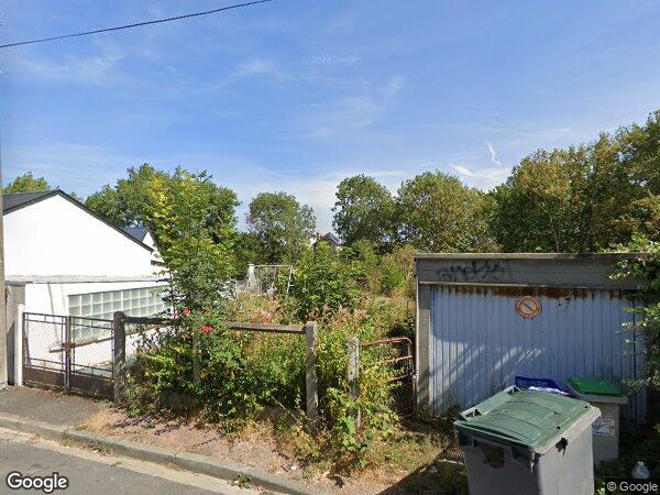 UN APPARTEMENT DE DEUX PIÈCES