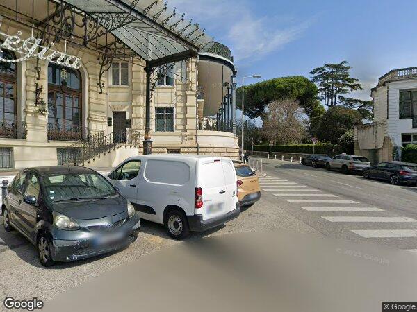 UN APPARTEMENT ET UNE CAVE