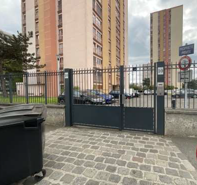 UN APPARTEMENT