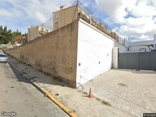 UN APPARTEMENT, UNE CAVE ET UN EMPLACEMENT DE PARKING