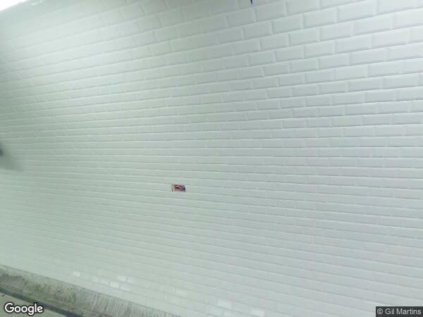 DEUX LOCAUX COMMERCIAUX