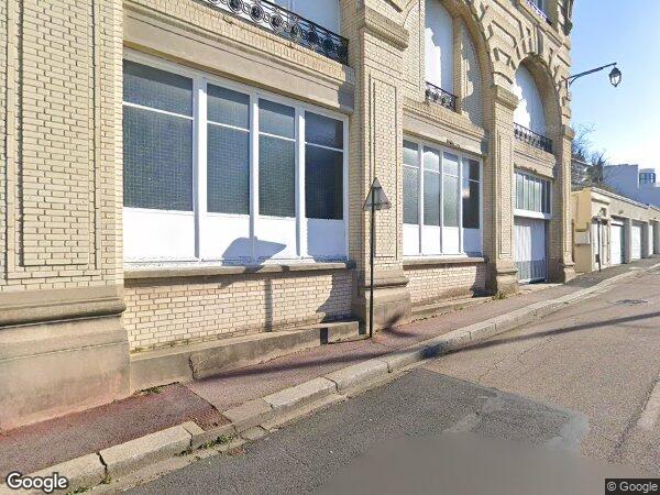 UN APPARTEMENT