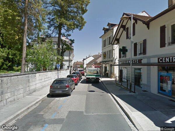 UN APPARTEMENT DE TYPE F3