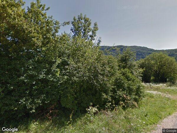 UN APPARTEMENT DE TYPE F2 ET UN GRENIER