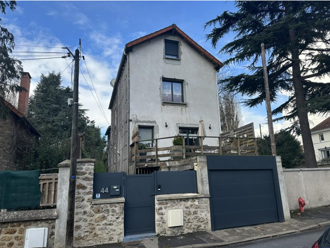  MAISON D’HABITATION DE 163,81 M² 