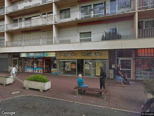 UN APPARTEMENT