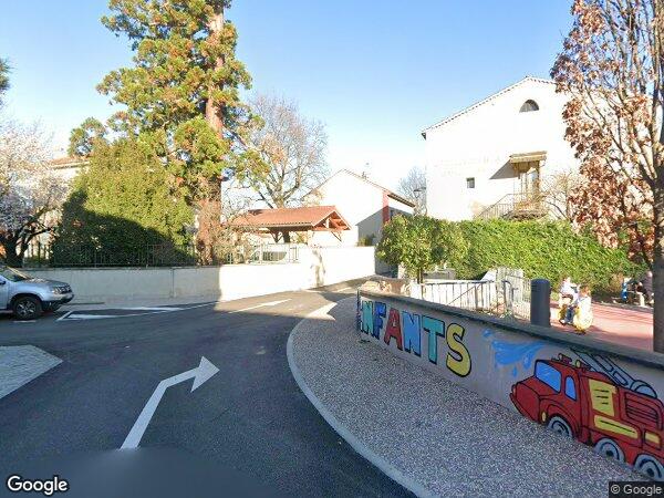 UN ENSEMBLE IMMOBILIER À USAGE MIXTE