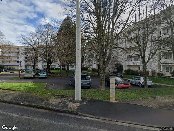 UNE MAISON D'HABITATION