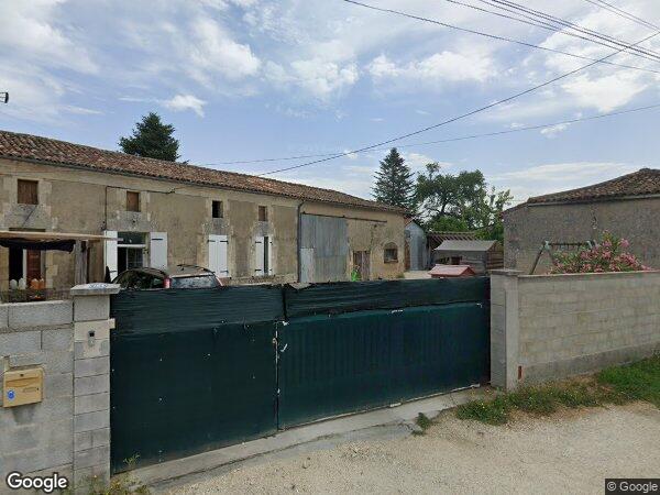 UNE MAISON D'HABITATION