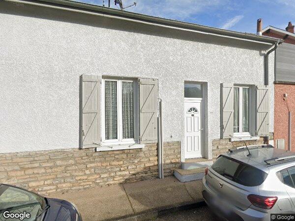 UNE MAISON D'HABITATION