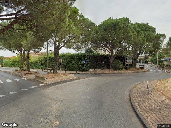 TROIS LOCAUX