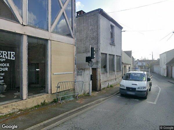 UN IMMEUBLE