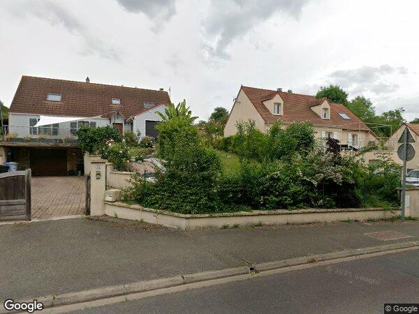 UNE MAISON D'HABITATION