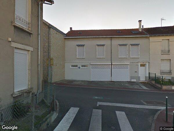 UNE MAISON D'HABITATION