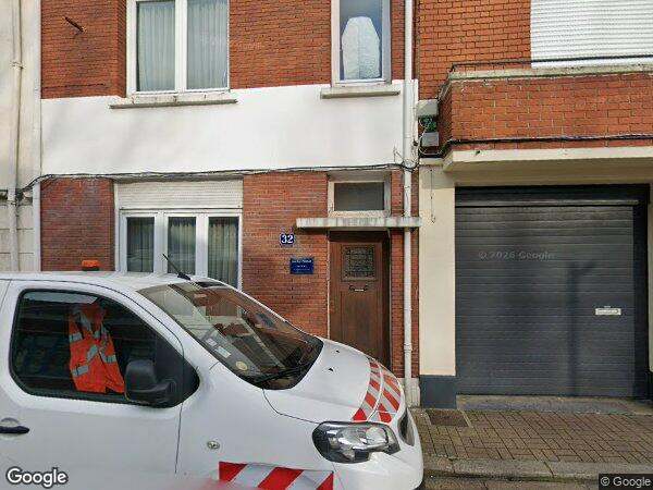UNE MAISON À USAGE D'HABITATION