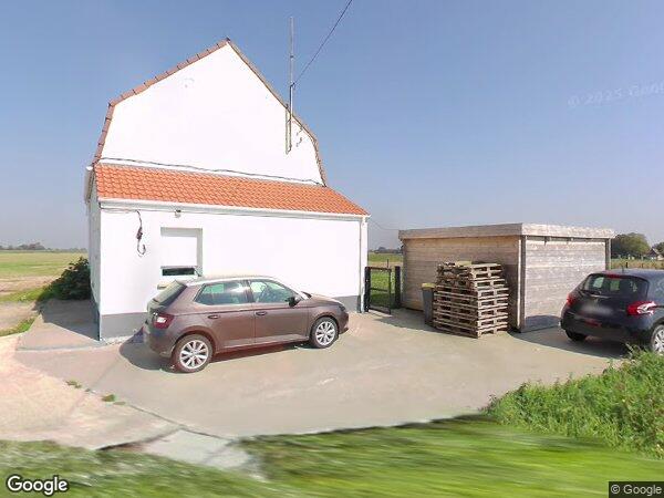 UNE HUTTE DE CHASSE