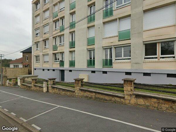 UN IMMEUBLE