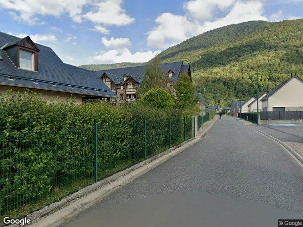 UNE MAISON À USAGE D'HABITATION