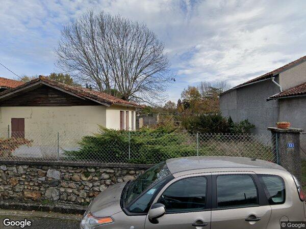UN IMMEUBLE