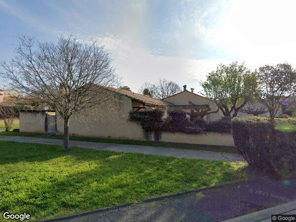 UNE MAISON D'HABITATION