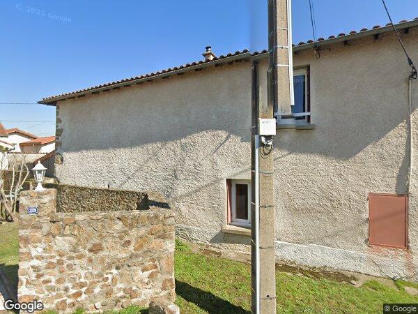 UNE MAISON À USAGE D'HABITATION