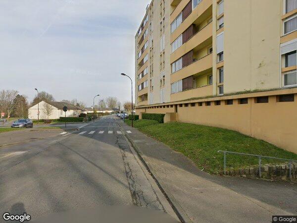 UN APPARTEMENT ET UNE CAVE