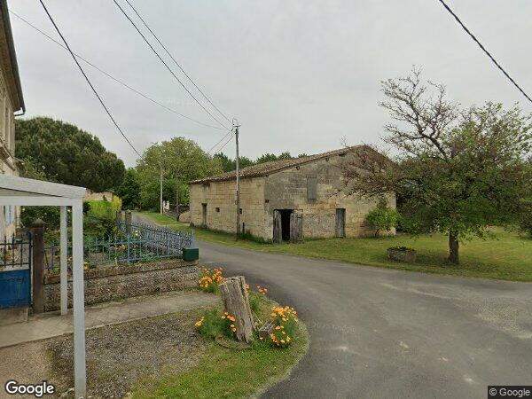 UN ENSEMBLE IMMOBILIER