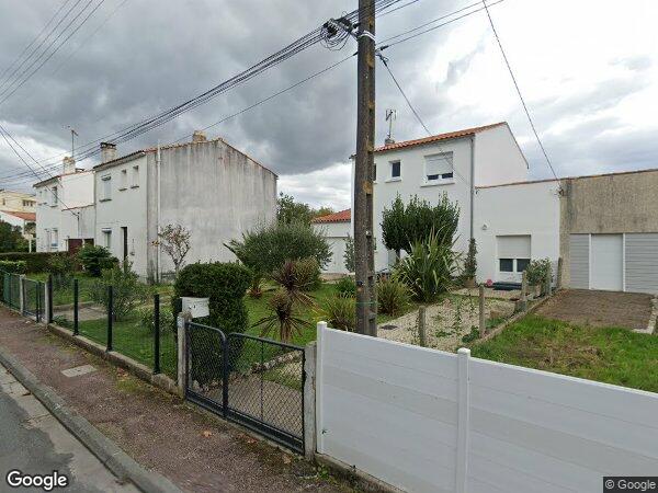 UNE MAISON D'HABITATION