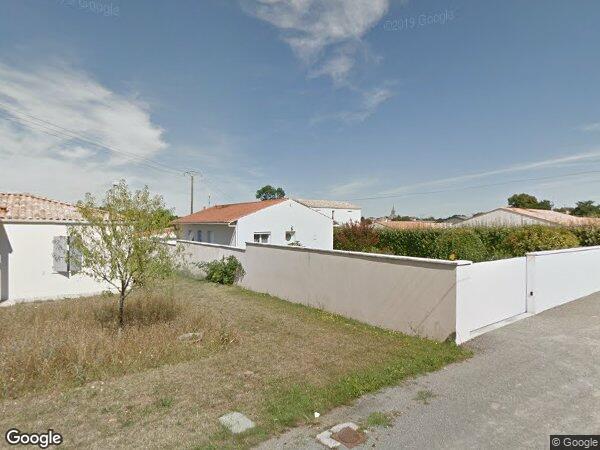 UNE MAISON D'HABITATION