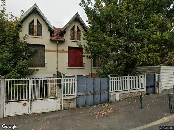 DEUX  EMPLACEMENTS DE STATIONNEMENT