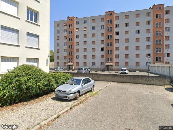 UN PARKING