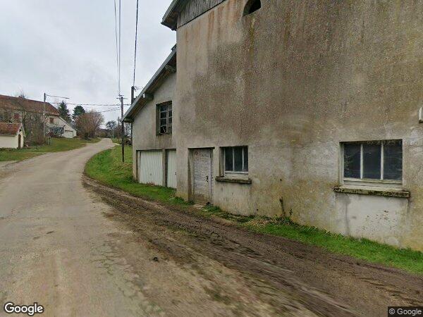 UNE MAISON INDIVIDUELLE À USAGE D'HABITATION