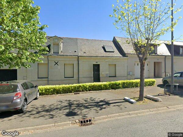 UNE MAISON D'HABITATION