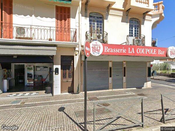 UN APPARTEMENT