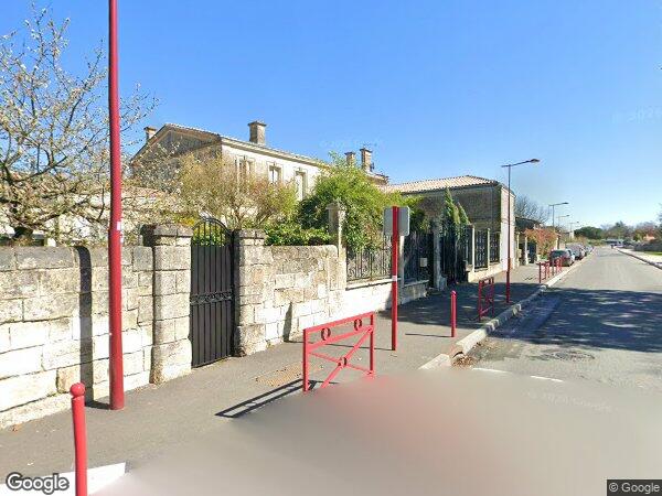 UN ENSEMBLE IMMOBILIER